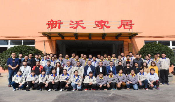 全屋定制只看重價(jià)格，不看廠家規(guī)模必有“坑”給你踩，不信請(qǐng)看